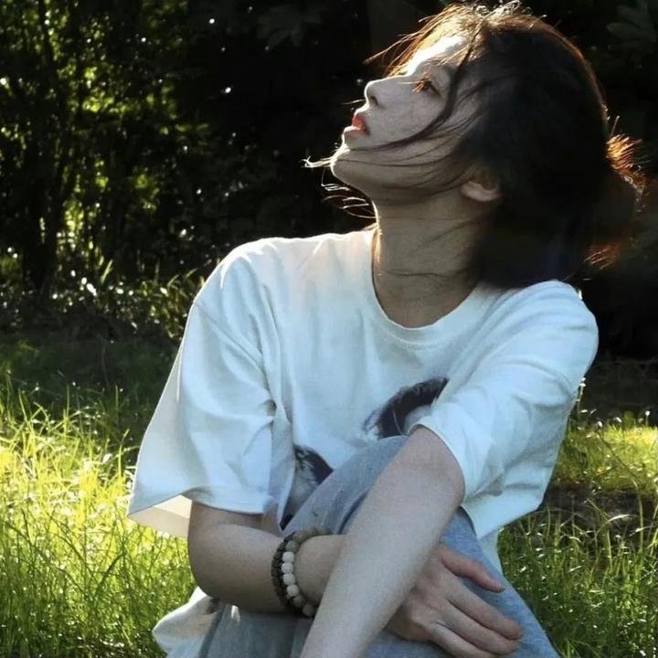 霓裳鬼影